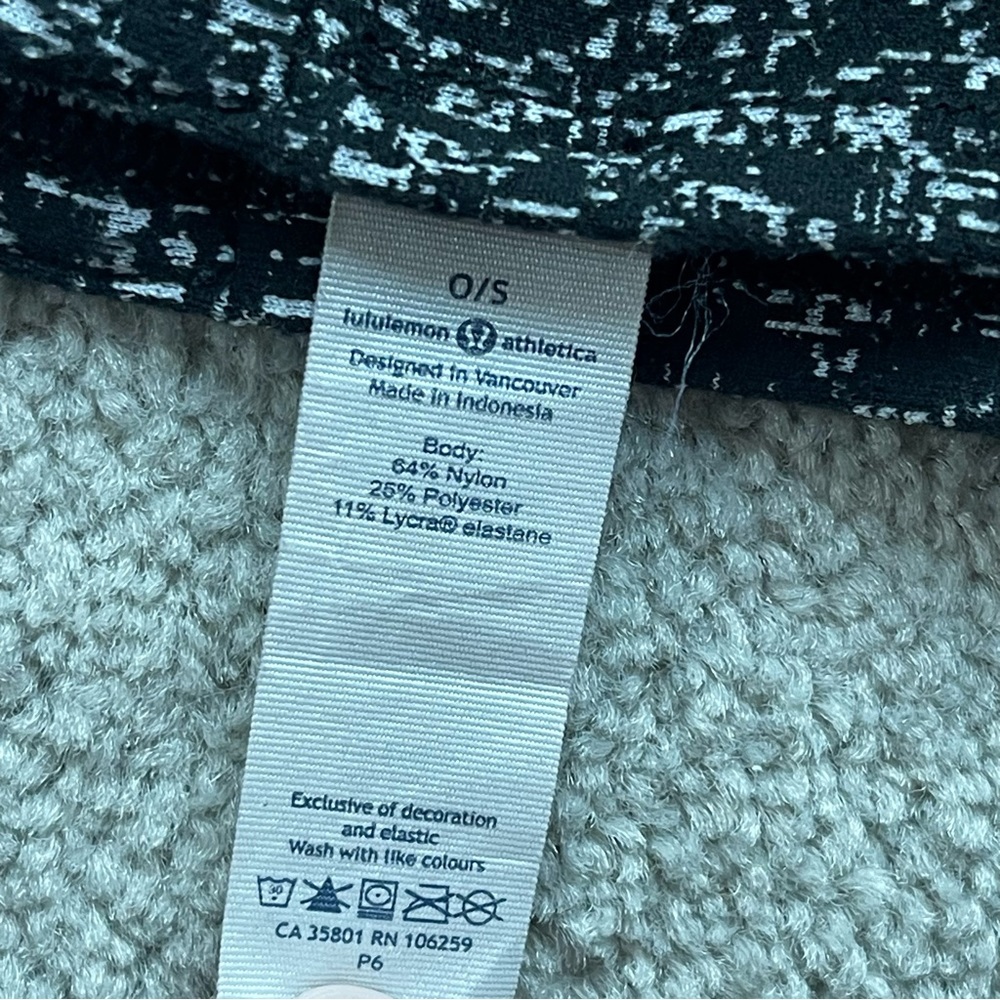 Lululemon Scarf Vinyasa Black And White 1523 - Picture 6 of 7